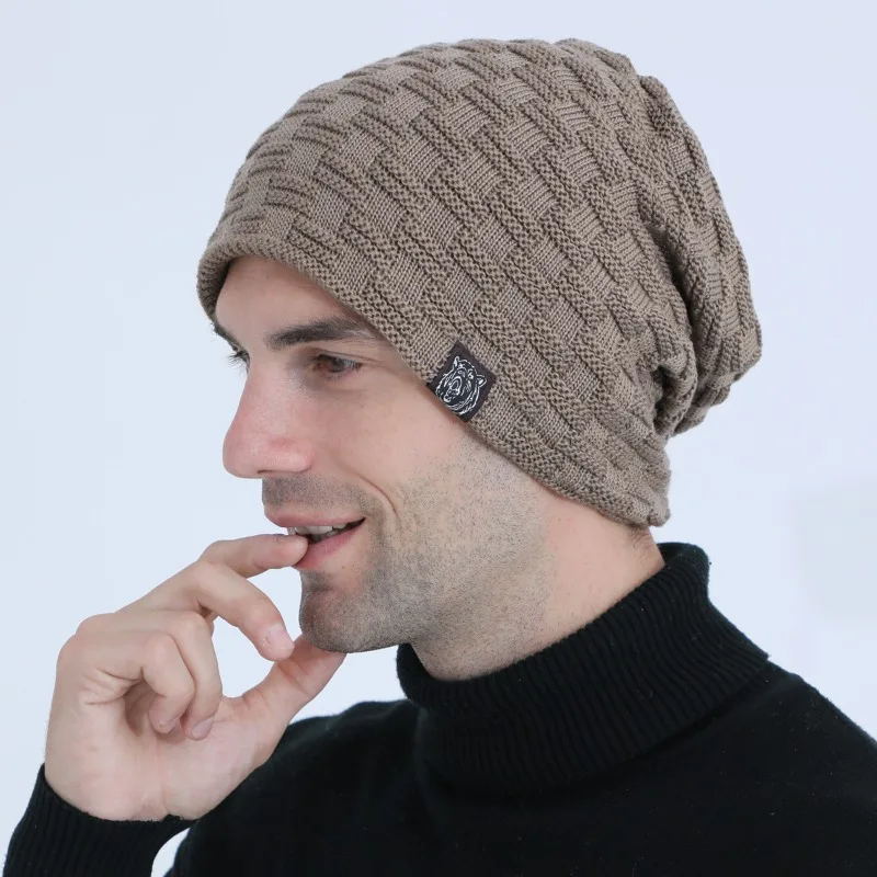 رجل أفخم بطانة قبعة الشتاء قبع - مراجعة Cycling Gear In Winter وسعره