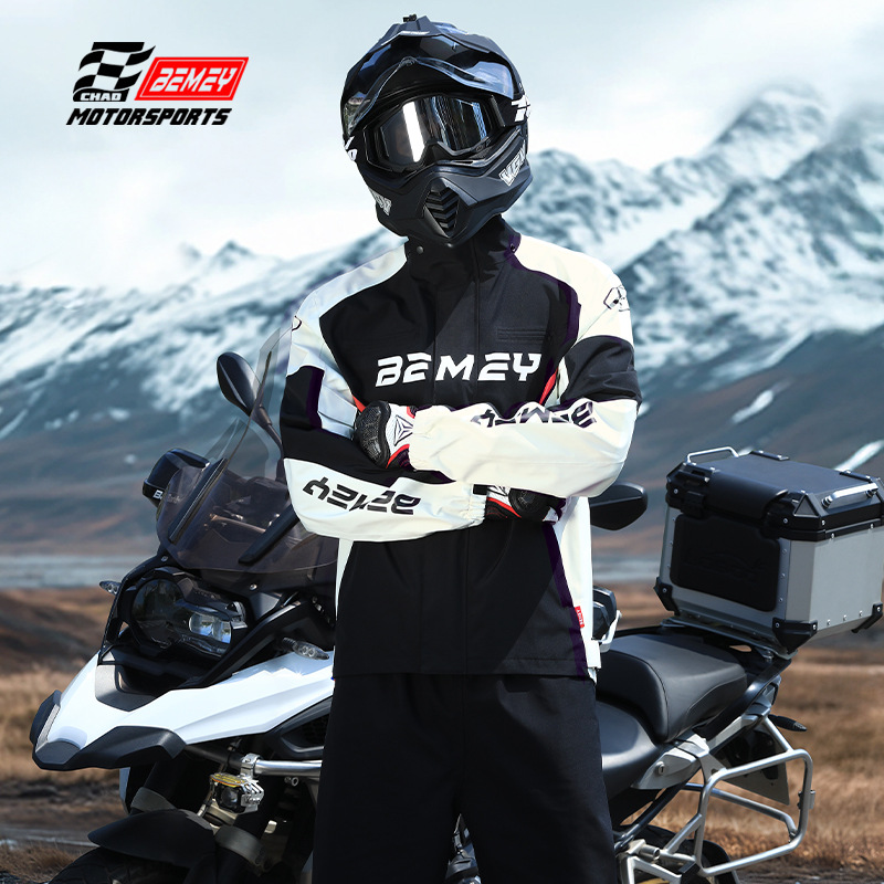 معطف واق من المطر للدراجات الن - مراجعة Cycling Gear Man وسعره